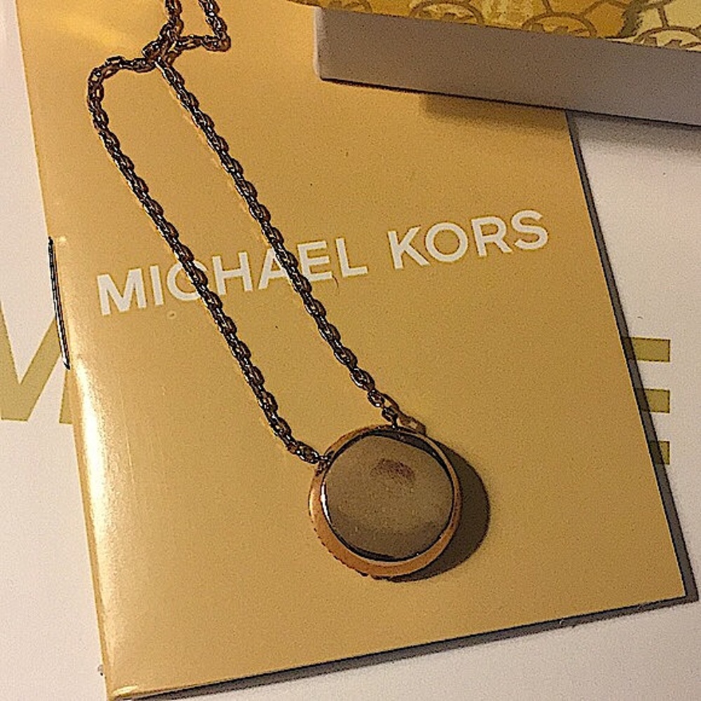 MICHAEL KORS - ROSE GOLD-TONE PENDANT NECKLACE - Picture 6 of 13